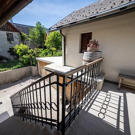 House Natura With Garden