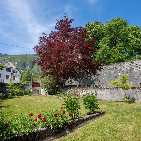 House Natura With Garden