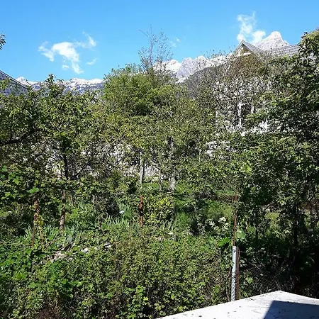 House Natura With Garden 公寓