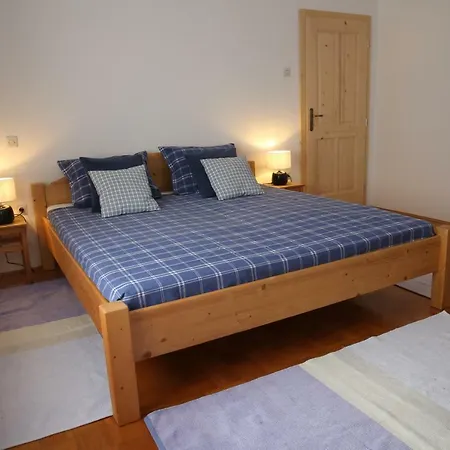 شقة House Natura With Garden *