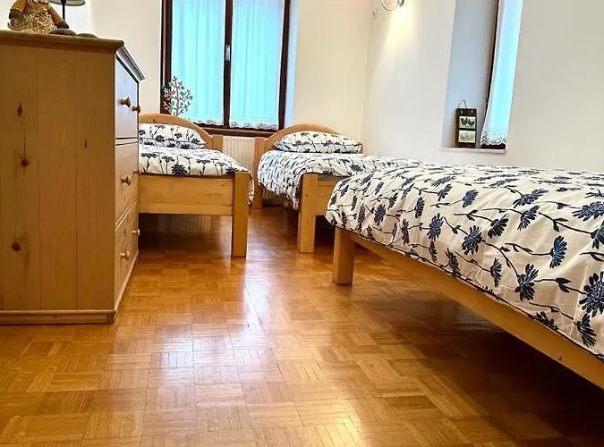 House Natura With Garden דירה בובק