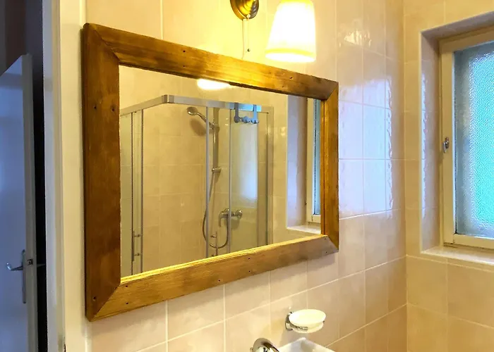 House Natura With Garden בובק