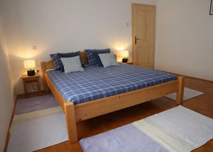 דירה House Natura With Garden *